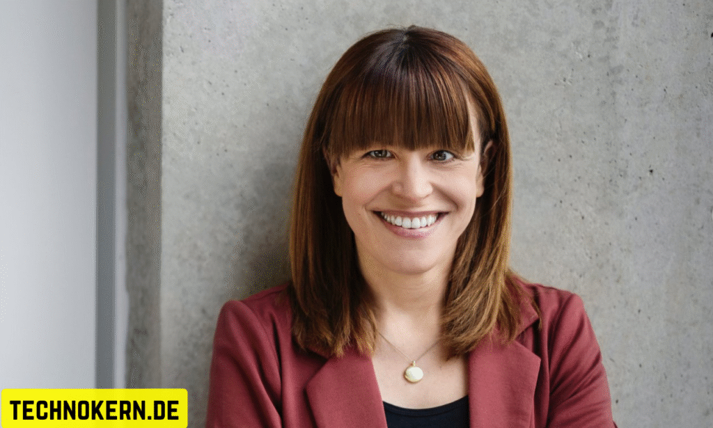 Julia Reuschenbach blind