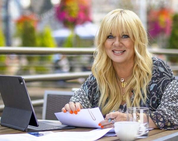 Julia Leischik Tochter Verstorben Fakten, Gerüchte & Wahrheiten